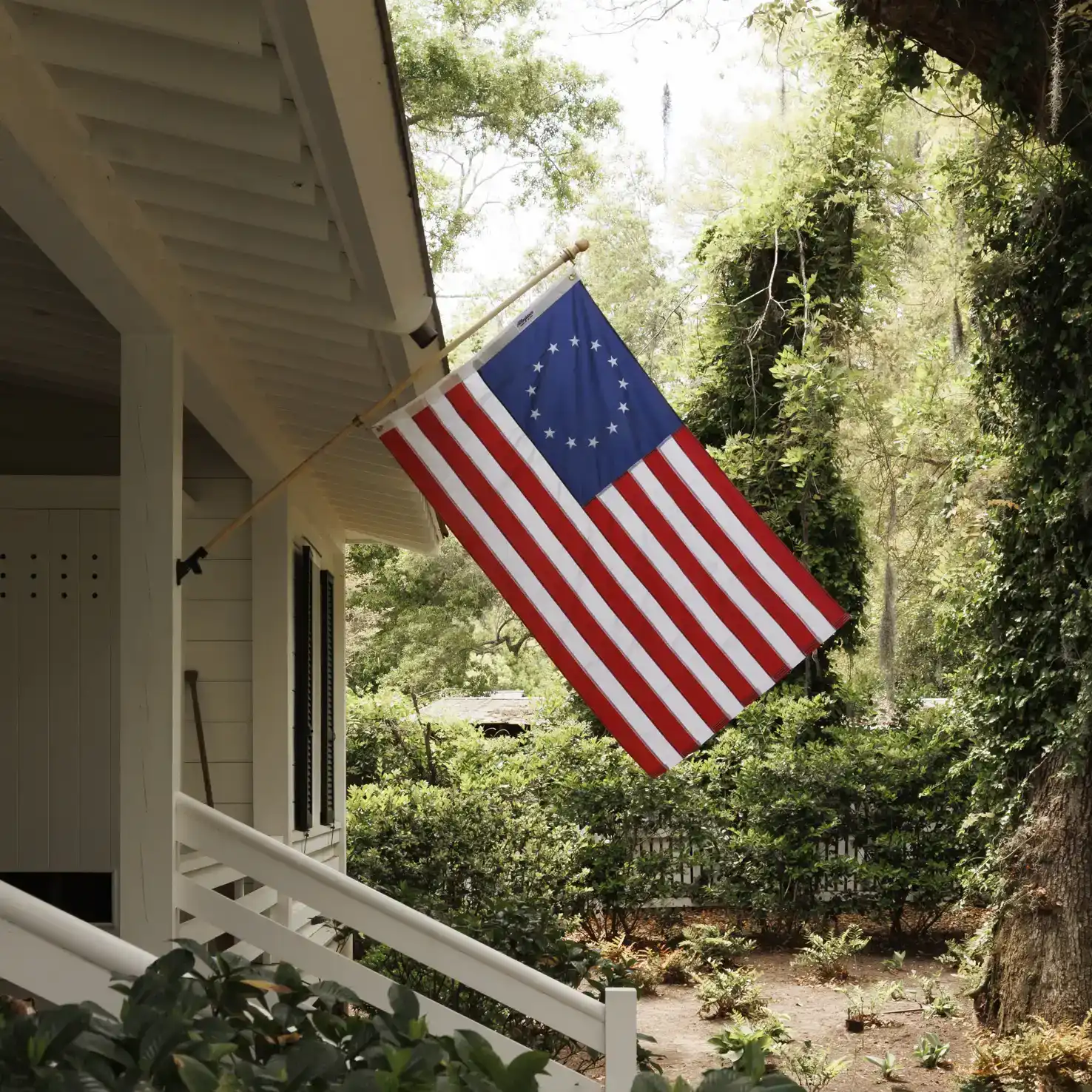 3' x 5' Betsy Ross Flag Set - Image 5